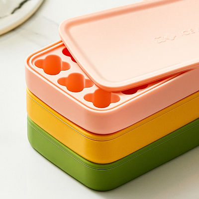 Resuable Four Leaf Clover Personalized Silicone Ice Cube Mold  4 Colors