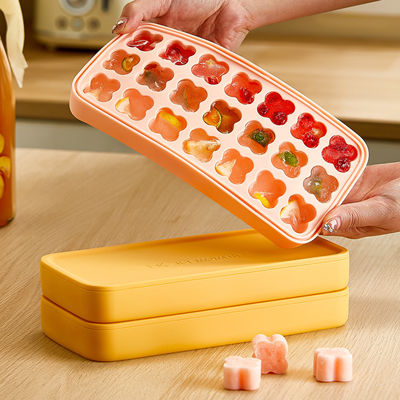 Resuable Four Leaf Clover Personalized Silicone Ice Cube Mold  4 Colors