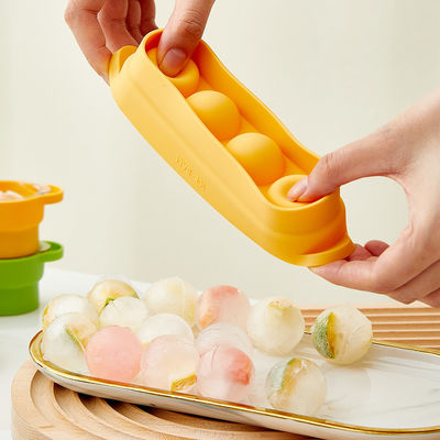 Flexible 4-grid Ice Molds For Freezer Easy Release Stackable Ice Trays For Cocktail